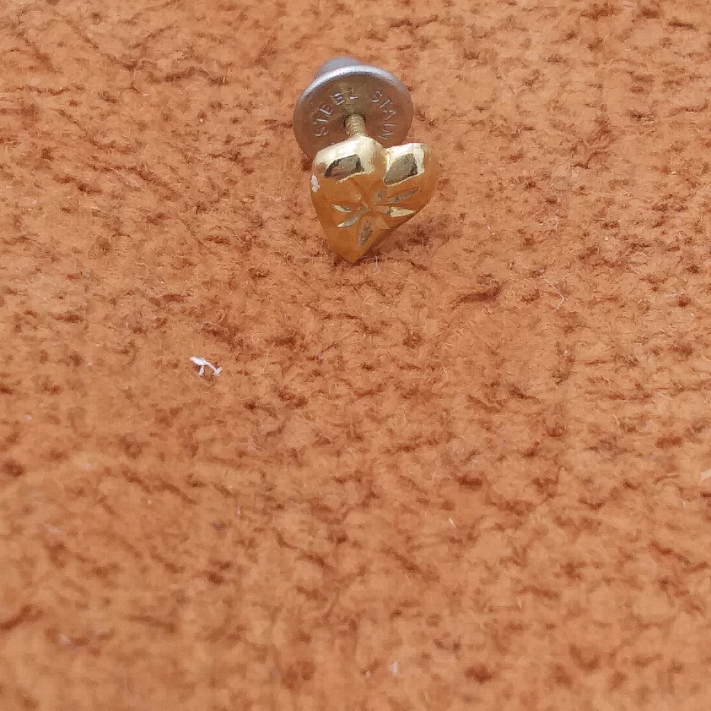 14kt Nose Stud